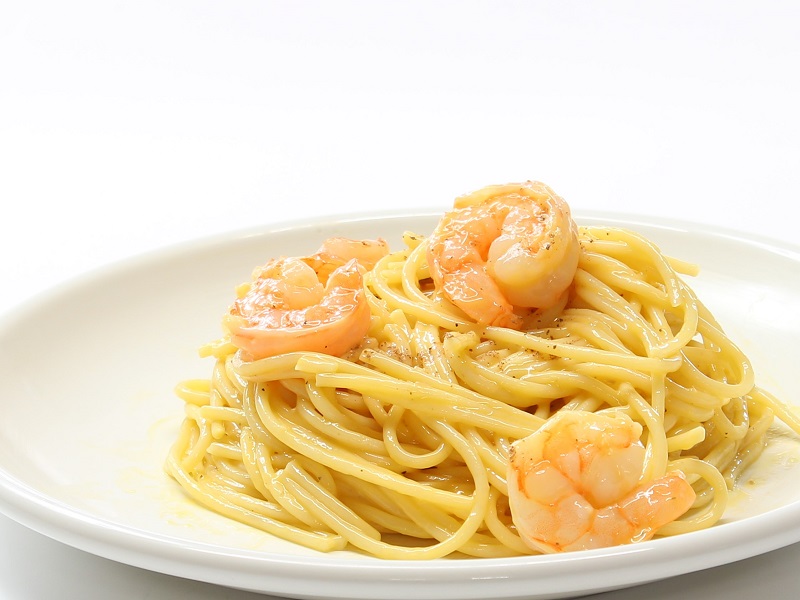 バナメイむきえびを具材に使用したクリームパスタ